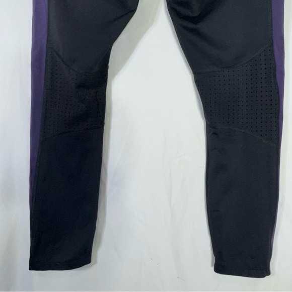 Avia Women’s Athletic Wear Side Striped Leggings - Picture 5 of 6